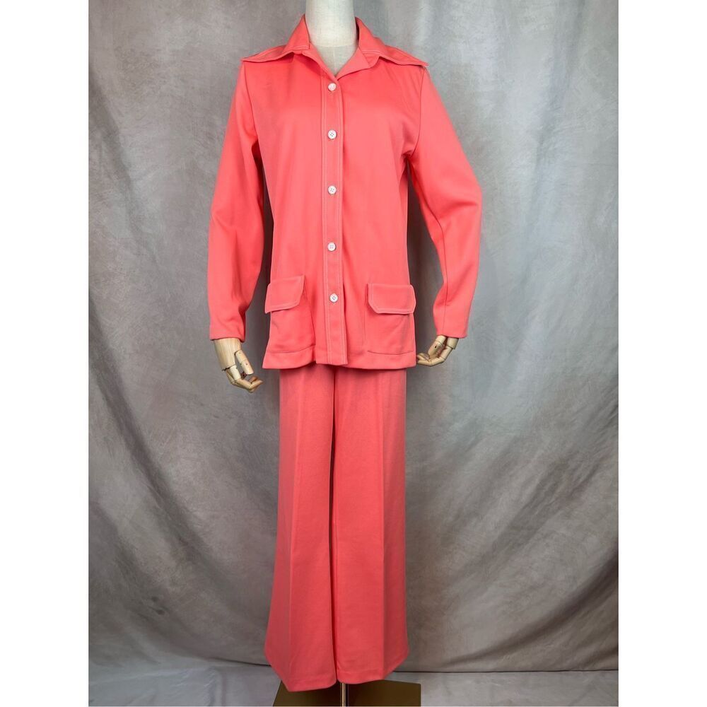 Vintage 1960s 70s Dagger Collar 2 Piece Set Polyester Coral Pink MCM Mod